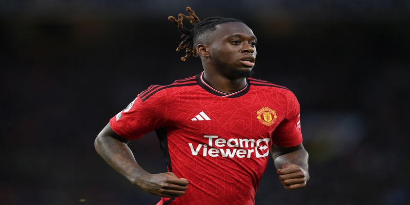 Top Hậu Vệ Cánh Phải Hay Nhất Thế Giới Nổi Bật Hiện Nay 2 Aaron Wan-Bissaka là một trong top hậu vệ cánh phải hay nhất thế giới hiện nay